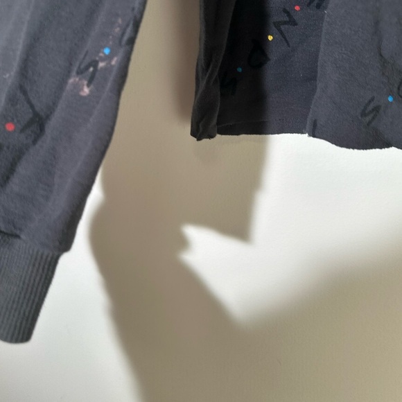 Friends Logo Sweatshirt - Picture 5 of 6